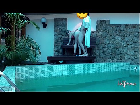 ❤️ Patron hizmetçiyi havuza davet eder ama bir sıcağa dayanamaz ❤❌ Anal porno tr.sexarxiv.ru